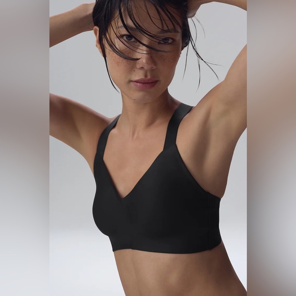 Alo Airlift Strength Bra NWT! Black Size S